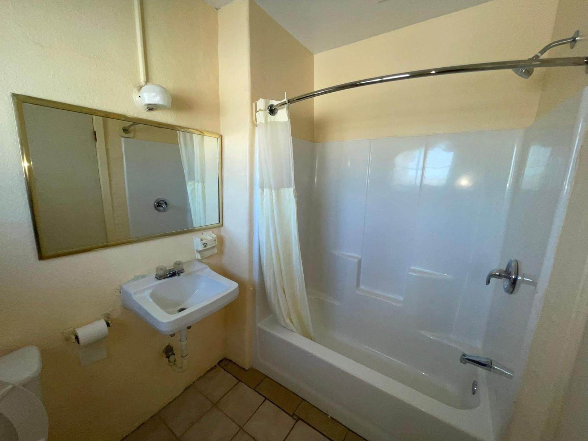 Bel-Air Motel Alice Bagian luar foto